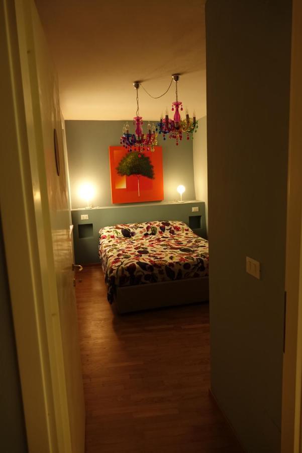 Apartmán La Dimora Blu Parma Exteriér fotografie
