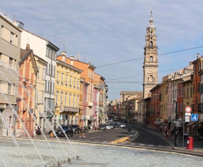 Apartmán La Dimora Blu Parma Exteriér fotografie